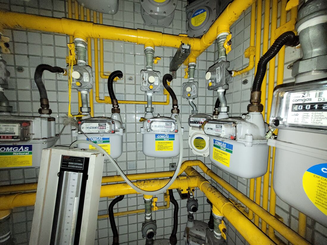 Aplicação de resina em tubulação de gás em Pinheiros sp
